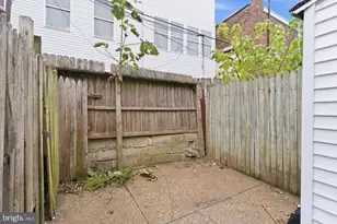 2530 Collins St, Philadelphia, PA 19125 - Photo 12