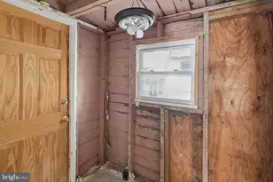 2245 E Cambria St, Philadelphia, PA 19134 - Photo 10