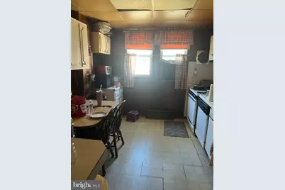 584 E Carver Street, Philadelphia, PA 19120 - Photo 8