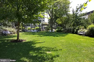 2001 Hamilton St, Philadelphia, PA 19130 - Photo 28
