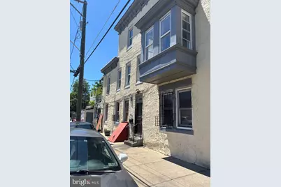 924 W Silver Street, Philadelphia, PA 19133 - Photo 2