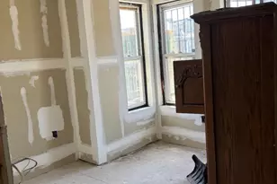 924 W Silver St, Philadelphia, PA 19133 - Photo 16