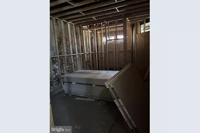 924 W Silver Street, Philadelphia, PA 19133 - Photo 18