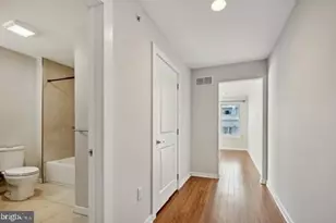 837 N 16th St, Philadelphia, PA 19130 - Photo 12