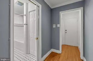 1910 Fairmount Ave, Philadelphia, PA 19130 - Photo 4