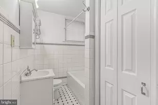 1910 Fairmount Ave, Philadelphia, PA 19130 - Photo 4