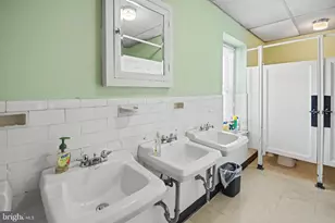45 W Logan St, Philadelphia, PA 19144 - Photo 32
