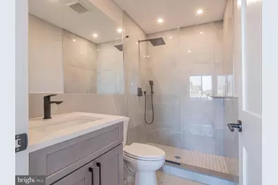 769 S 10th Street #4B, Philadelphia, PA 19147 - Photo 10
