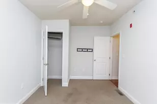 931 N 19th St, Philadelphia, PA 19130 - Photo 16