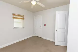 931 N 19th St, Philadelphia, PA 19130 - Photo 16