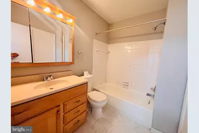 1715 Fitzwater Street #A, Philadelphia, PA 19146 - Photo 12