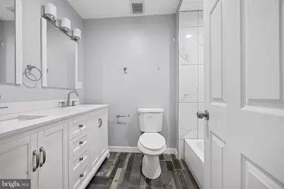 2036 N Darien Street, Philadelphia, PA 19122 - Photo 10
