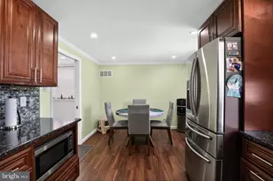 8906 Sylvia Ln, Philadelphia, PA 19115 - Photo 12