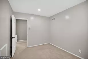8906 Sylvia Ln, Philadelphia, PA 19115 - Photo 18