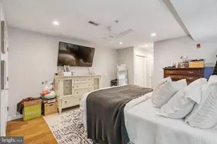 1637 Carpenter St, Philadelphia, PA 19146 - Photo 10