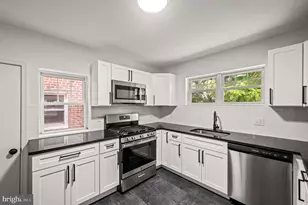 4428 Sherwood Rd, Philadelphia, PA 19131 - Photo 8