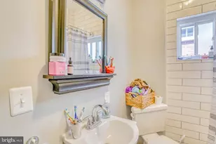 1035 Cantrell St, Philadelphia, PA 19148 - Photo 14