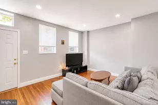 1035 Cantrell St, Philadelphia, PA 19148 - Photo 2