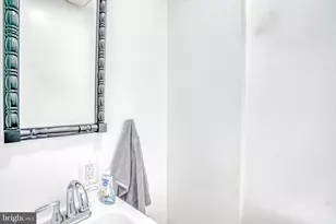 1035 Cantrell St, Philadelphia, PA 19148 - Photo 16
