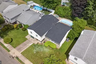 463 Pinewood Rd, Philadelphia, PA 19116 - Photo 6