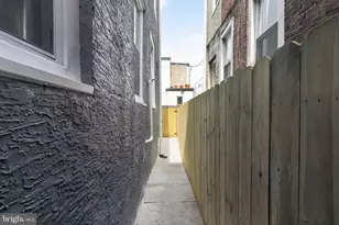 749 S 52nd St, Philadelphia, PA 19143 - Photo 28