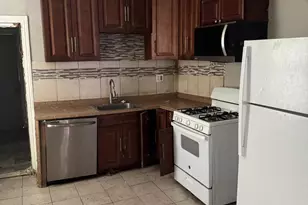 1117 W Silver St, Philadelphia, PA 19133 - Photo 4