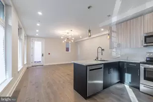920 N 15th St, Philadelphia, PA 19130 - Photo 48