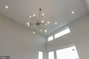 920 N 15th St, Philadelphia, PA 19130 - Photo 12