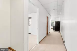 742 N 37th St, Philadelphia, PA 19104 - Photo 20