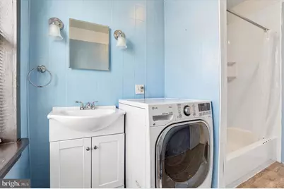 742 N 37th Street, Philadelphia, PA 19104 - Photo 12