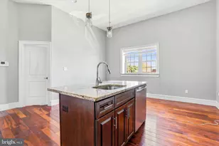 738 S 11th St, Philadelphia, PA 19147 - Photo 8
