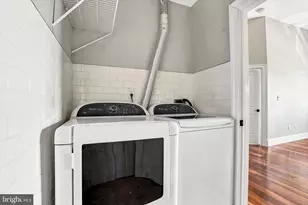 738 S 11th St, Philadelphia, PA 19147 - Photo 14