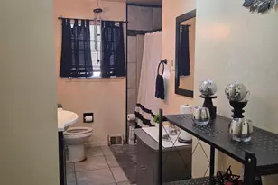 704 Princeton Ave, Philadelphia, PA 19111 - Photo 8