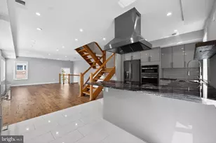 869 Corinthian Ave, Philadelphia, PA 19130 - Photo 4
