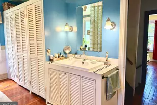 420 W Woodlawn St, Philadelphia, PA 19144 - Photo 16