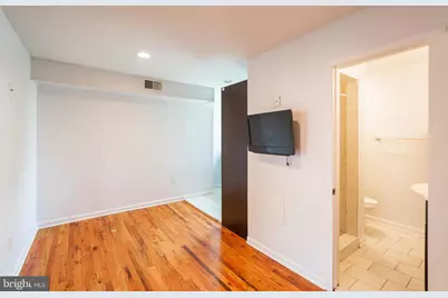 1116 Pine Street #UNIT 3F, Philadelphia, PA 19107 - Photo 2