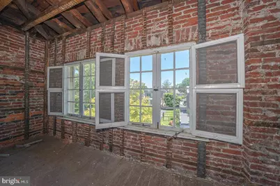 5 E Chestnut Hill Avenue, Philadelphia, PA 19118 - Photo 14