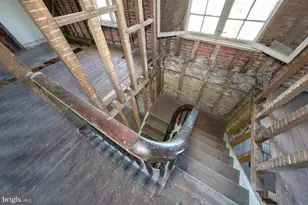 5 E Chestnut Hill Ave, Philadelphia, PA 19118 - Photo 12
