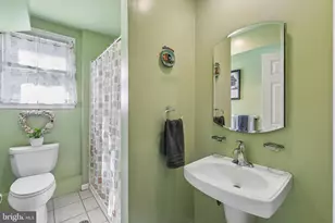 918 Griffith St, Philadelphia, PA 19111 - Photo 26
