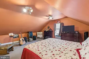 918 Griffith St, Philadelphia, PA 19111 - Photo 40