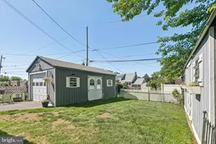 918 Griffith St, Philadelphia, PA 19111 - Photo 50