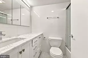 2018 Walnut St, Philadelphia, PA 19103 - Photo 10