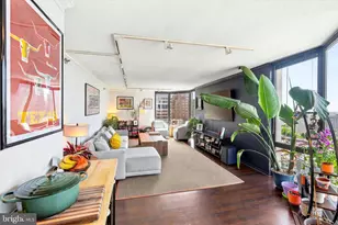 2018 Walnut St, Philadelphia, PA 19103 - Photo 6