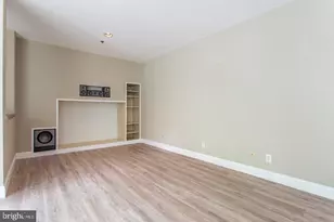 306 Cherry St, Philadelphia, PA 19106 - Photo 8