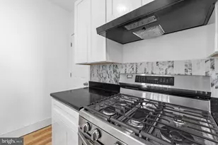 1364 W Spencer St, Philadelphia, PA 19141 - Photo 14