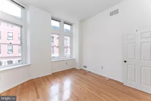 2020 Walnut St, Philadelphia, PA 19103 - Photo 14