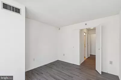 2020 Walnut Street #21B, Philadelphia, PA 19103 - Photo 16