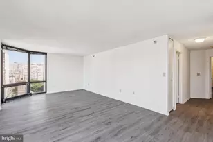 2020 Walnut St, Philadelphia, PA 19103 - Photo 4