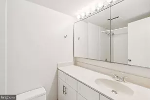 2020 Walnut St, Philadelphia, PA 19103 - Photo 14
