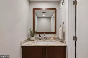 218 S 3rd St, Philadelphia, PA 19106 - Photo 24